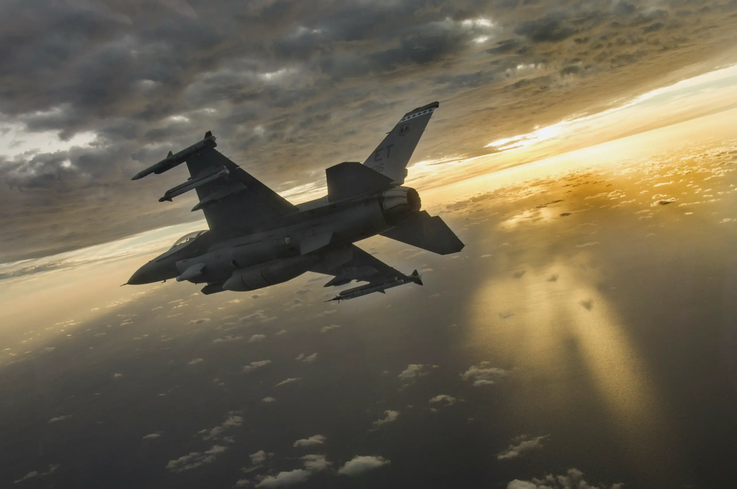 An F-16 in flight.