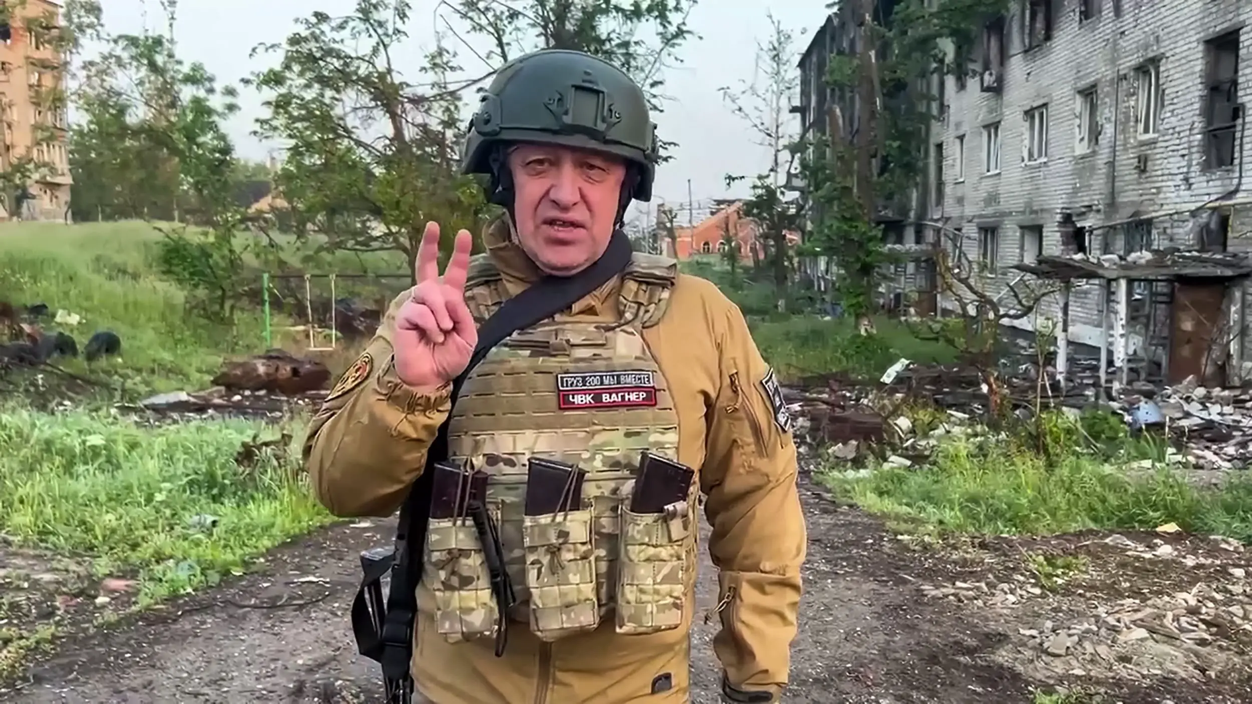 Wagner mercenary chief Yevgeny Prigozhin speaking in Bakhmut