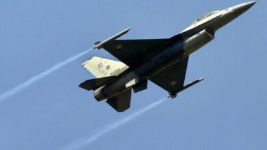 F-16 jet