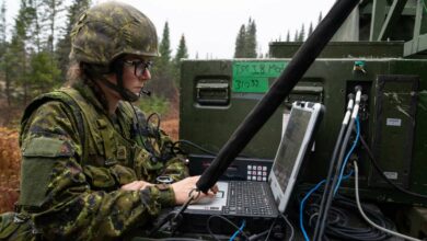 signal operator