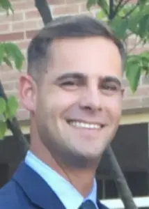 Headshot Andrew Cote