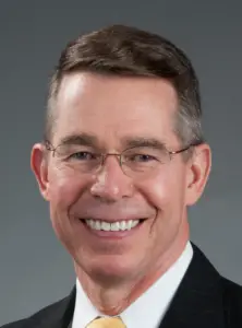 Headshot Bob Dees