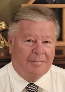 Headshot Donald Logar