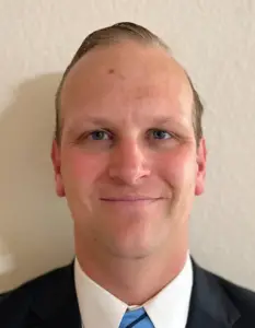 Headshot Michael Knickerbocker